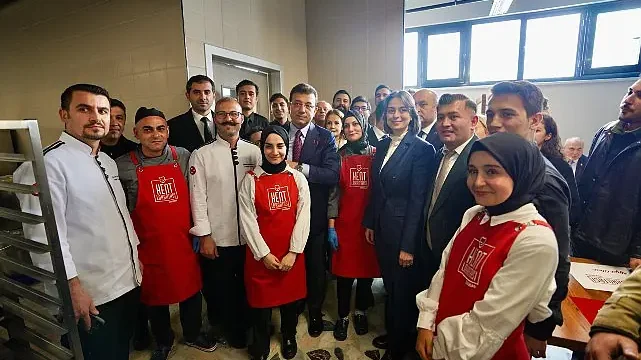 Üsküdar Belediyesi’nin Kent Lokantası İlk Yemeklerini Dağıttı