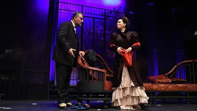 Adana Şehir Tiyatroları “Hedda Gabler” Oyunuyla İstanbul’da