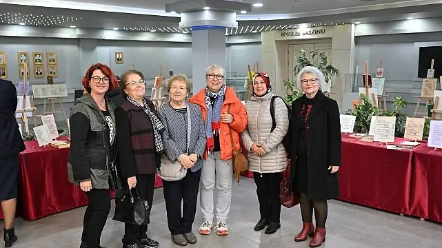 Başkan Zeyrek Kalem, Kağıt, Mürekkep ile Şiir Yolculuğu Sergisini Açtı