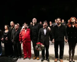 “Çok Tuhaf Soruşturma” oyununun prömiyeri yapıldı