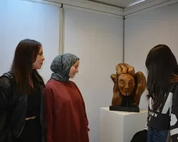 EÜ’de “Yüzleşme” heykel sergisi sanatseverlerle buluştu