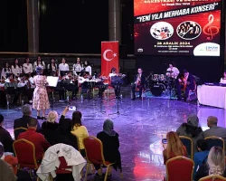 Gençlik Orkestrası ve Korosu’ndan muhteşem yeni yıl konseri
