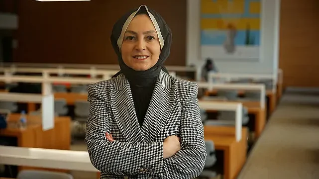 Göz yorgunluğunu önlemek için göz kırpma sayınızı artırın
