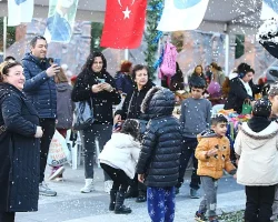Karabağlar’da “Yılbaşı Panayırı” başladı