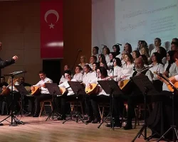 Keçmek kursiyerlerinden yılsonu konseri