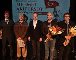Mehmet Akif, dinleti ve tiyatro ile anıldı
