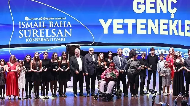 Piyano Festivali’nde sahne gençlerin
