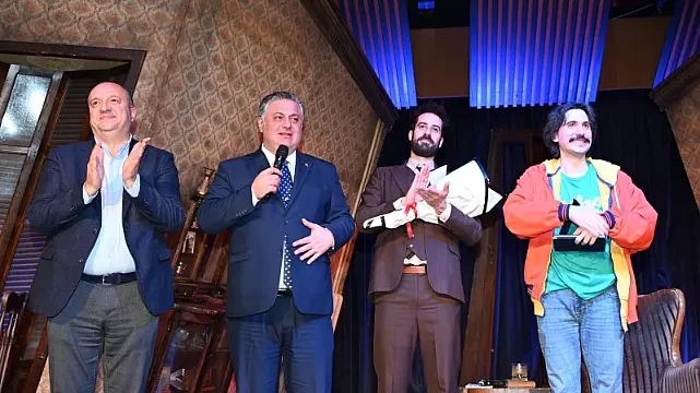 Şehrin tiyatrosu Yalova seyircisiyle buluştu