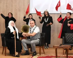 Zamansız Kadınlar oyunu Osmangazi’de sahne aldı