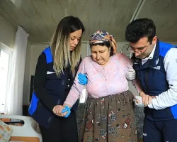 Büyükşehir’in Fizyoterapistleri ile Hastalar Yeniden ‘Hissediyor’