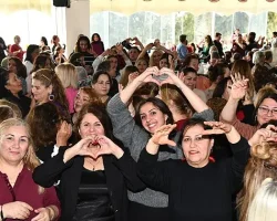 Çiğli’de Kadınlara Özel Unutulmaz Etkinlik Hüsniye Teyze’nin 103. Yaşı Kutlandı