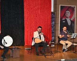 Çiğli’de Şiir ve Türkü Rüzgarı Esti: Sanat ve Edebiyat Buluşması
