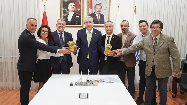 Ege Üniversitesi ile KFC Gıda AŞ iş birliğinde üretilen iki biber çeşidi Tarım ve Orman Bakanlığı tarafından tescillendi