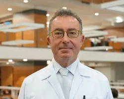 “Hemen implantasyon” uygulaması ile çene kemik hacmi korunuyor