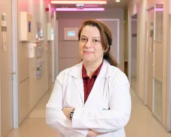 Masa başında çalışan kadınlar en çok boyun ağrısından şikayetçi…
