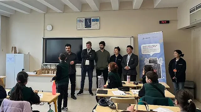 Robot El Derneği ve Creality İş Birliğinde “İyilik İçin Teknoloji ile El Ele” Etkinliği
