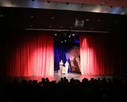 Şehrin Tiyatrosu Ataşehir Seyircisiyle İlk Kez Buluştu