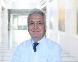 Yemek sonrası gelen karın ağrısı safra taşı habercisi olabilir