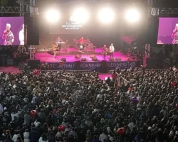 Aydın Büyükşehir Belediye Başkanı Özlem Çerçioğlu, vatandaşları kültür ve sanat etkinlikleri ile buluşturmaya devam ediyor.