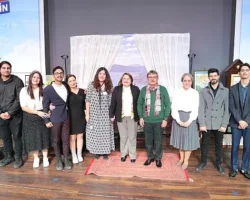 Birçok ödüle layık görülen “Ağaçlar Ayakta Ölür” adlı tiyatro oyunu Didim Belediyesi Tiyatro Topluluğu tarafından sergilendi