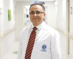 Çocuklarda Karın Ağrısı: Masum Bir Şikâyet Mi, Yoksa Ciddi Bir Hastalığın Habercisi Mi?
