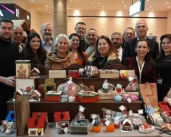 Gaziemirli kadınların el emeği ürünleri Sevgililer Günü Sergisi’nde