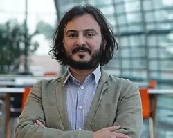 “Gençler, yalnızlık ve aidiyet eksikliği gibi duygularla mücadele ediyor”