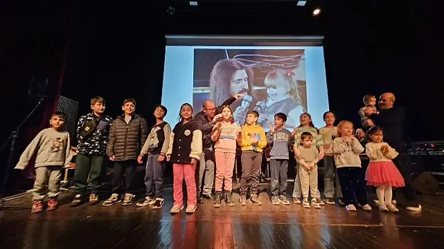 Gölcüklüler Barış Manço’yu En Güzel Şarkıları ile Andı