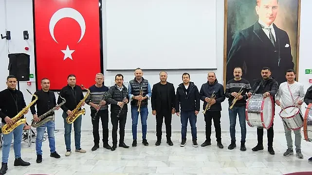 Kemer’den, Burdur Belediye Bando ekibine destek