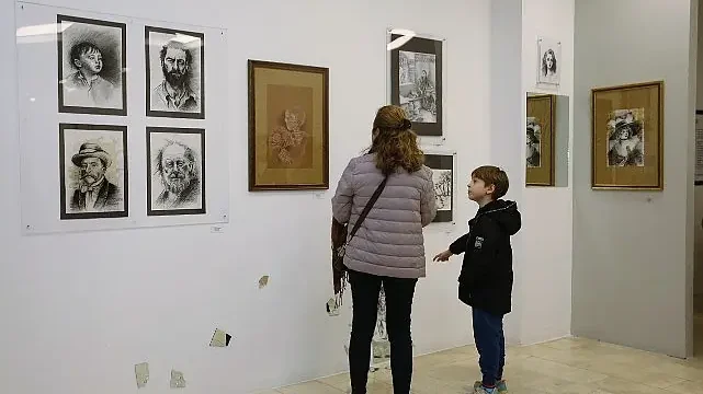 Küçükçekmece Belediyesi Güzel Sanatlar Akademisi Öğrencilerinden “Yansıma” Sergisi