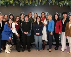 Mercedes-Benz She’s Mentoring Programı, Geleceğin Kadın Liderlerini Destekliyor