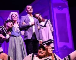 Amatör tiyatro festivalinde dolu dolu hafta sonu