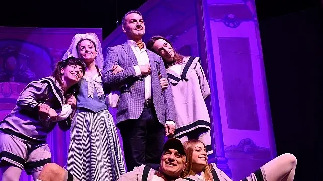 Amatör tiyatro festivalinde dolu dolu hafta sonu