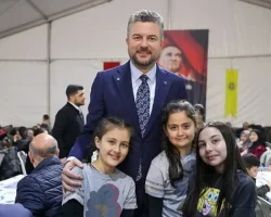 Başkan Görkem Duman, Kadir Gecesi’nde vatandaşlarla aynı sofrada buluştu