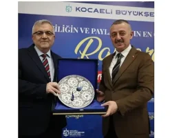 Büyükakın, Fransa dönüşü  sağlık çalışanlarıyla iftar yaptı