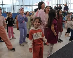 Büyükşehir Belediyesi’nin Ramazan etkinlikleri dolu dolu geçiyor  Mili İrade Meydanı Ramazan’da cıvıl cıvıl