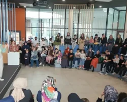 Çocuklar, masal diyarına yolculuk yaptı