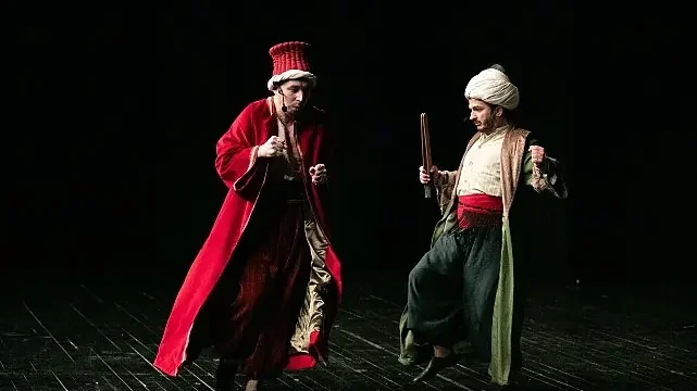 “Demokrasi Gemisi” demir aldı
