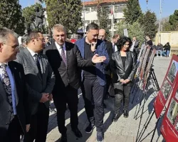 Deprem Haftası’nda Gölcük’te anlamlı sergi