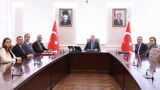 DEÜ ve iZMİR Valiliğinden aileyi güçlendirecek iş birliği