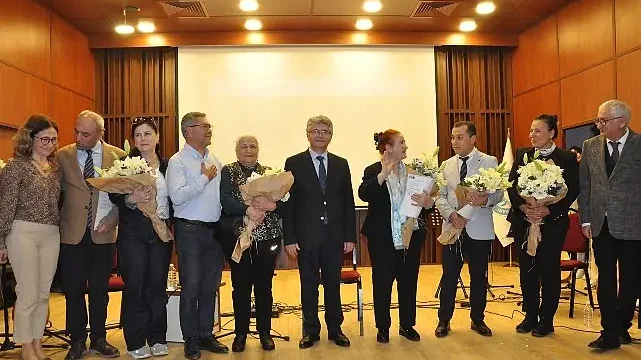 “Dostları Âşık Veysel’i Unutmadı”