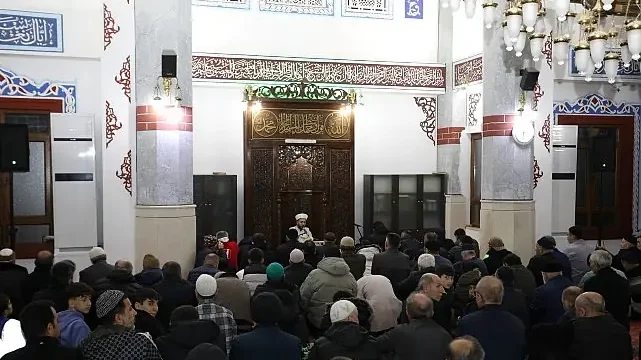 Hafız Abdullah Altun Sesiyle Gönülleri Mest Etti