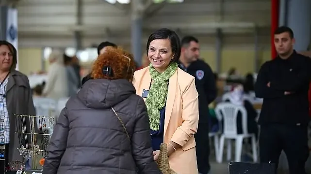 Karabağlar’da bayram öncesi sokaklar değil, Bozyaka Pazaryeri kullanılacak