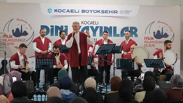 Kulakların da gönüllerin de pasını sildiler   