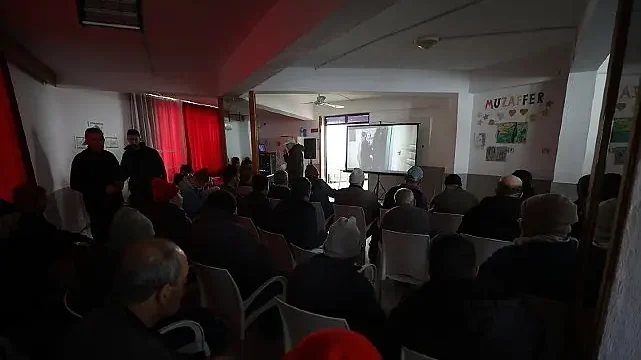 Menderes Belediyesi’nden Bakımevi Etkinliği