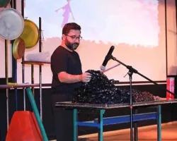 Şehir Tiyatroları Mevlana İdris’i oyunuyla yad etti