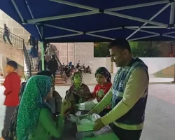 Torbalı Belediyesi’nden Camilerde Gül Suyu ve Lokum İkramı