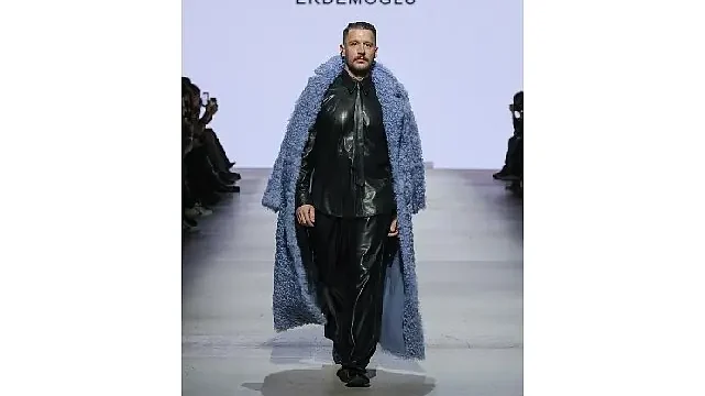Ünlü modacı Emre Erdemoğlu’ndan Moskova Fashion Week’te Güçlü ve Zarif Bir Dokunuş