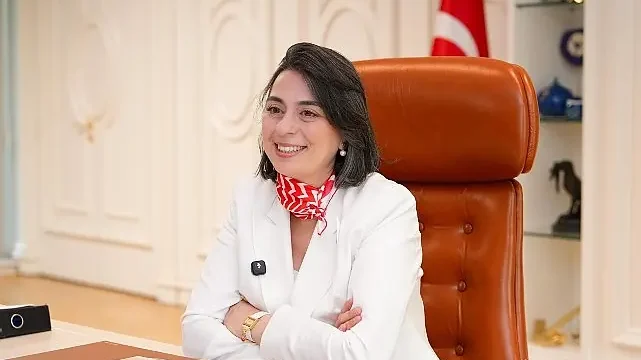 23 Nisan Ulusal Egemenlik ve Çocuk Bayramı dolayısıyla öğrenciler Üsküdar Belediye Başkanı Sinem Dedetaş’ı ziyaret etti.