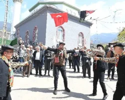 Asırlık köy düğünü Fetih Etkinlikleri’nde hayat buldu